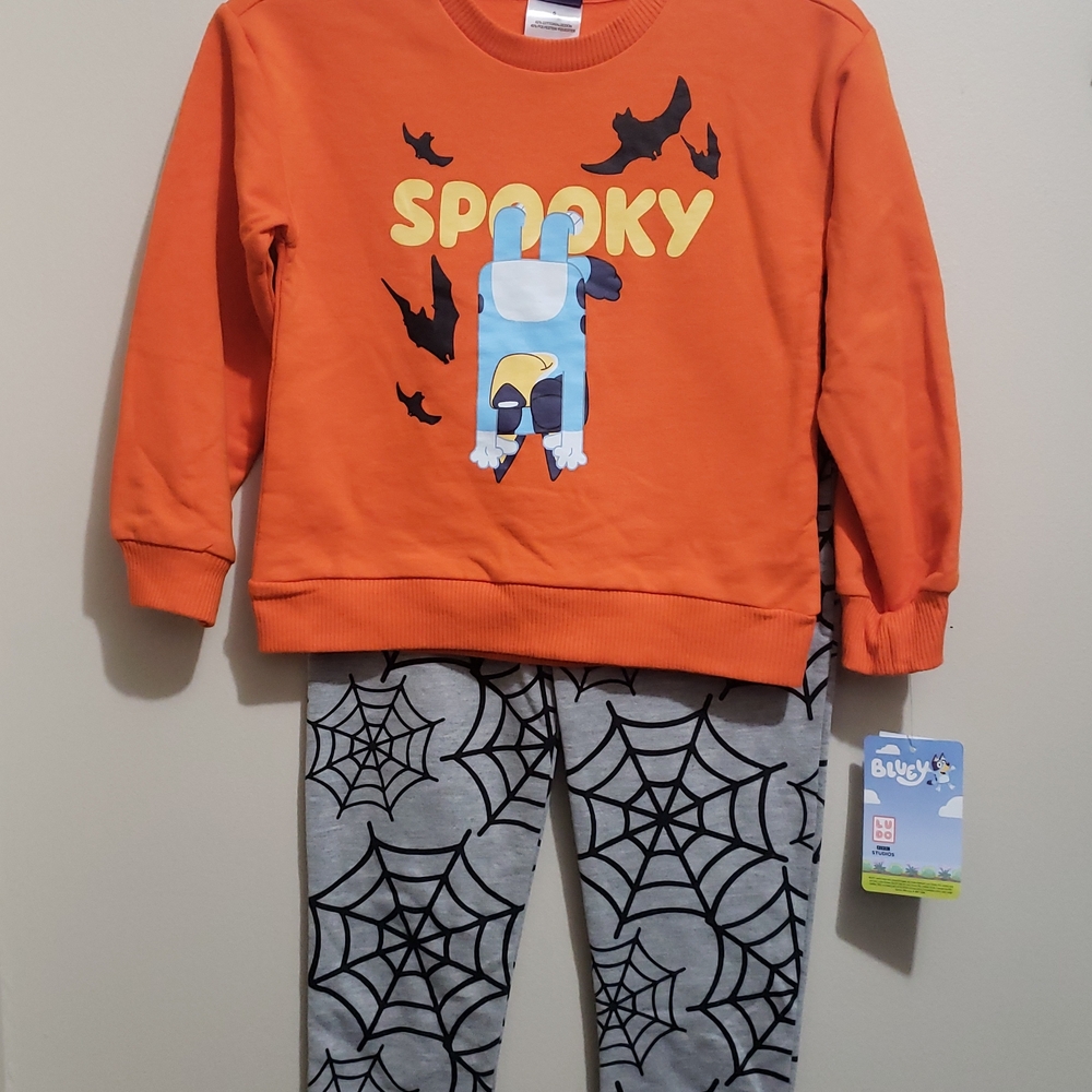 NEW Bluey Kids Halloween Spooky Orange Sweatshirt 2 Piece Set Bats Spider Webs
